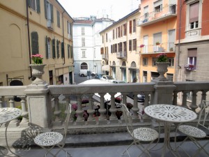 LA-TERRAZZA-SU-VIA-SAN-PAOLO-2