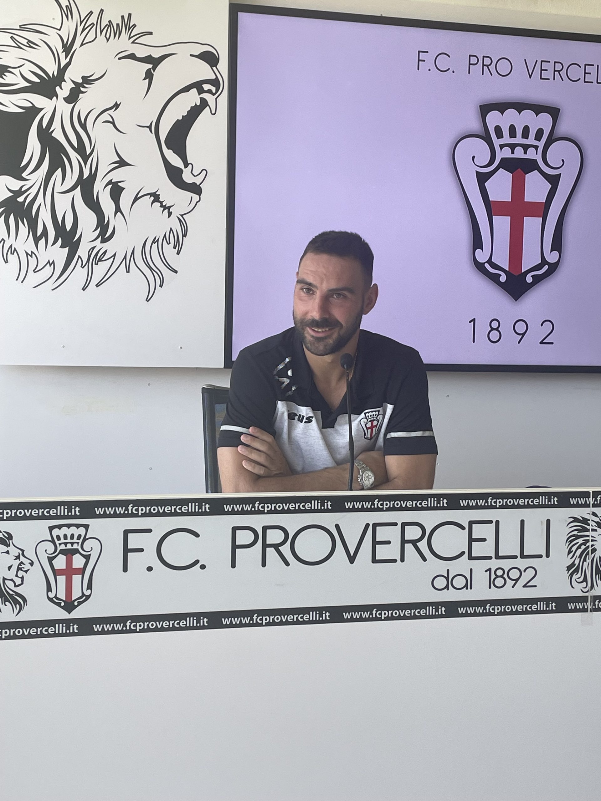 Risveglio inquietante, Comi